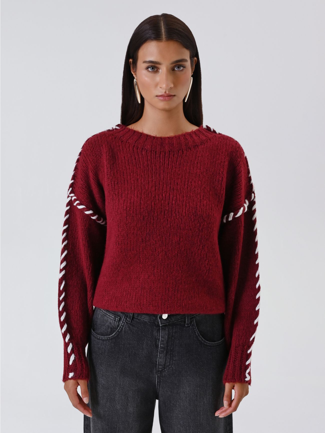 Bordeauxroter Pullover mit Ziernaht-Effekt det_2