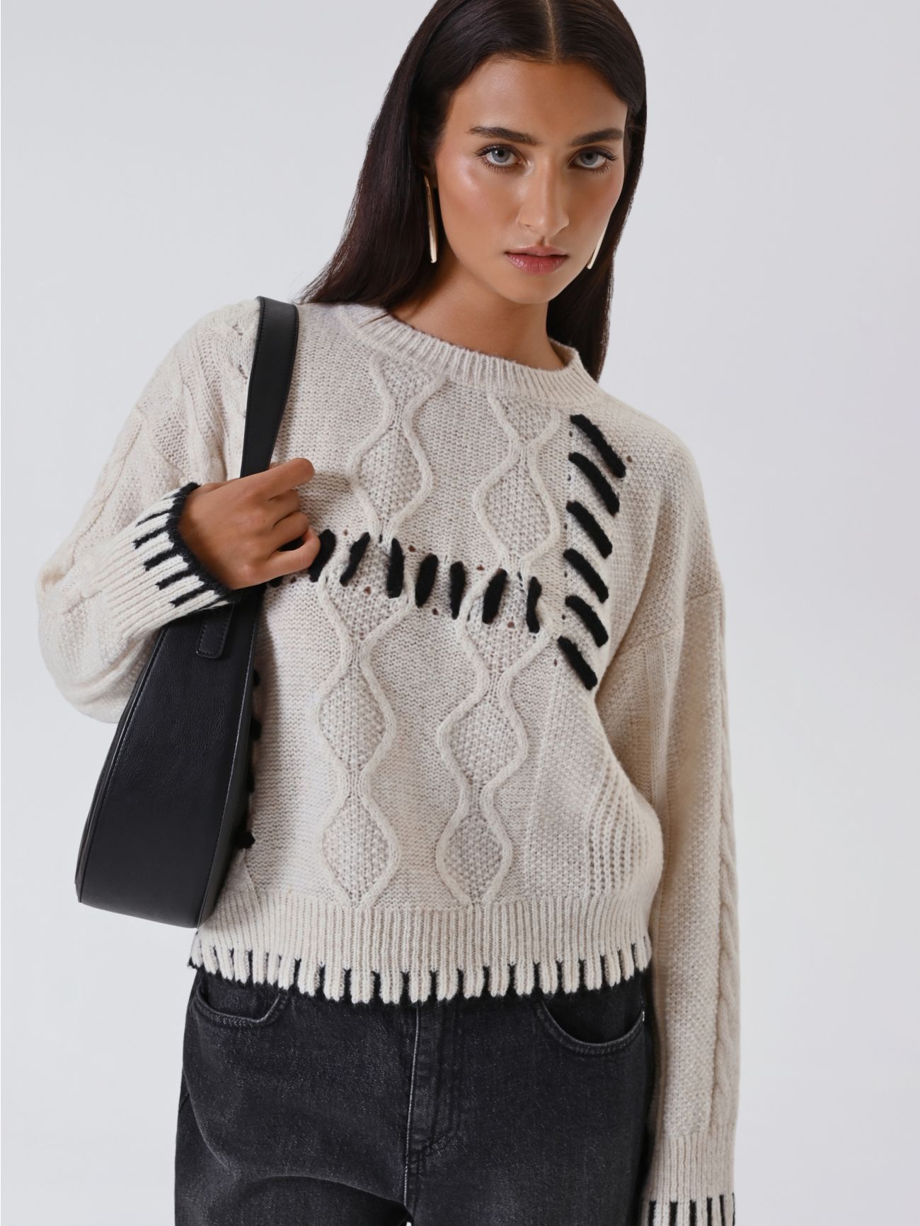 Weißer Pullover mit Steppstich-Optik  Rinascimento