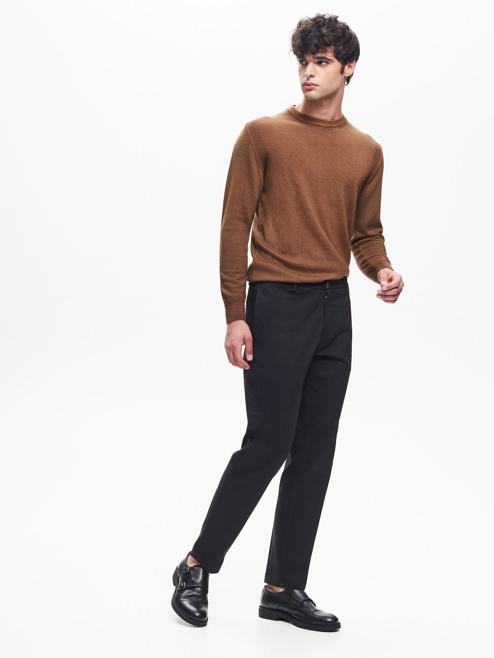 Men’s Regular-Fit Ivory Gabardine Trousers QB24