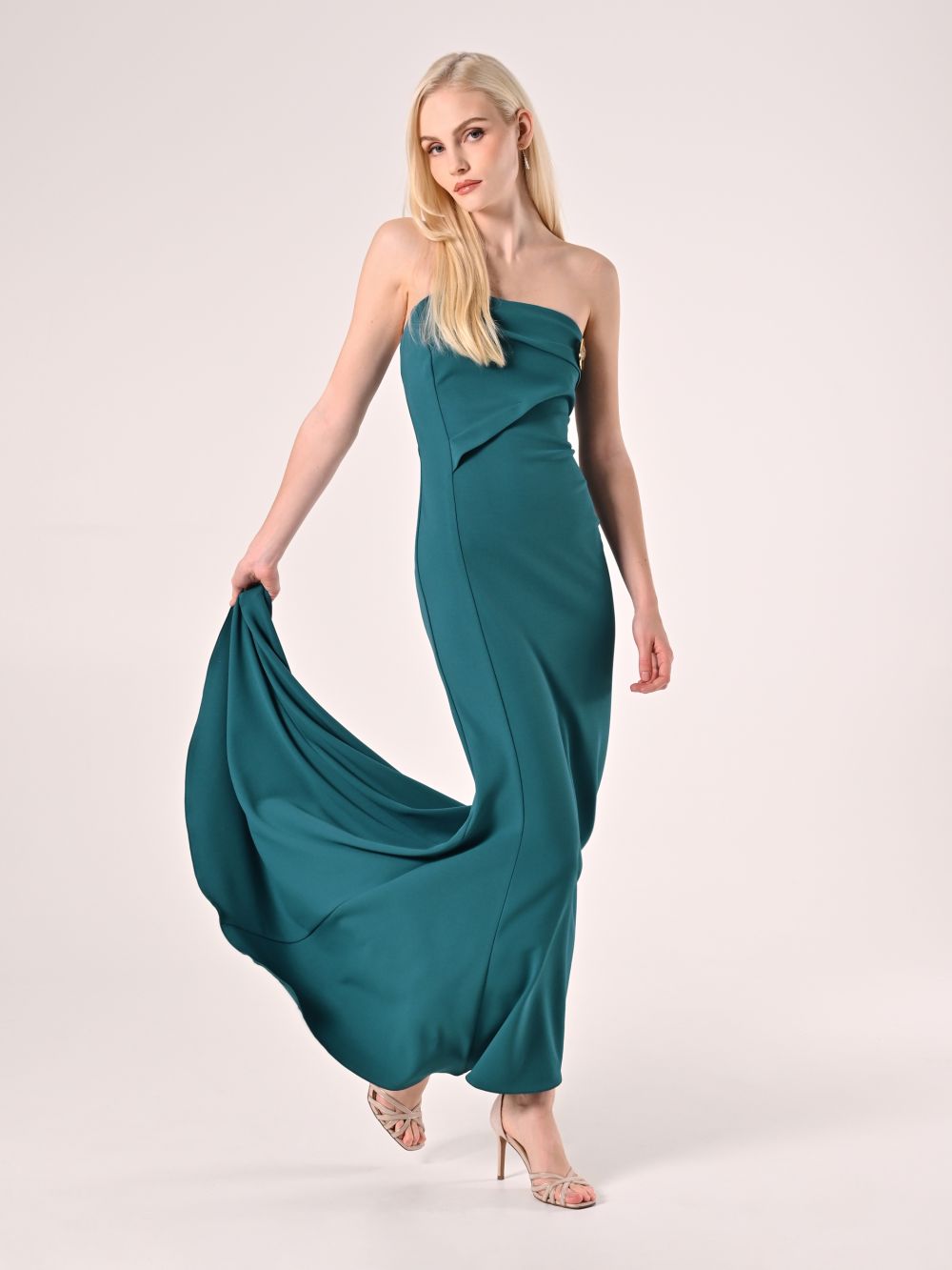 大量入荷 Dresses for every occasion | Rinascimento 靴