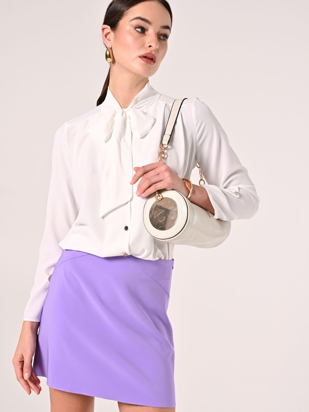 Blusa con Fiocco e Pinces Bianca