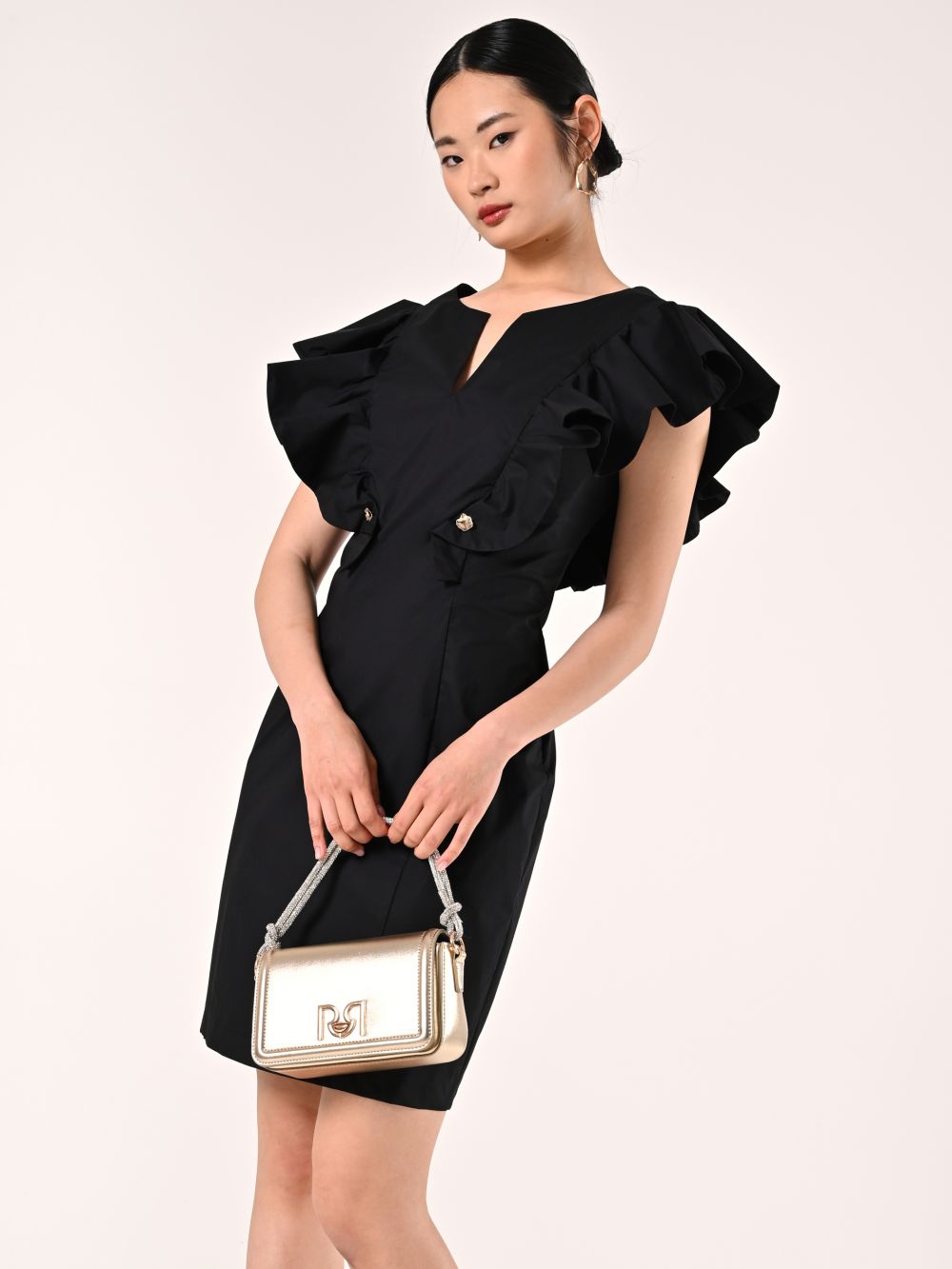 Robe fourreau noire en coton manches à ailettes
