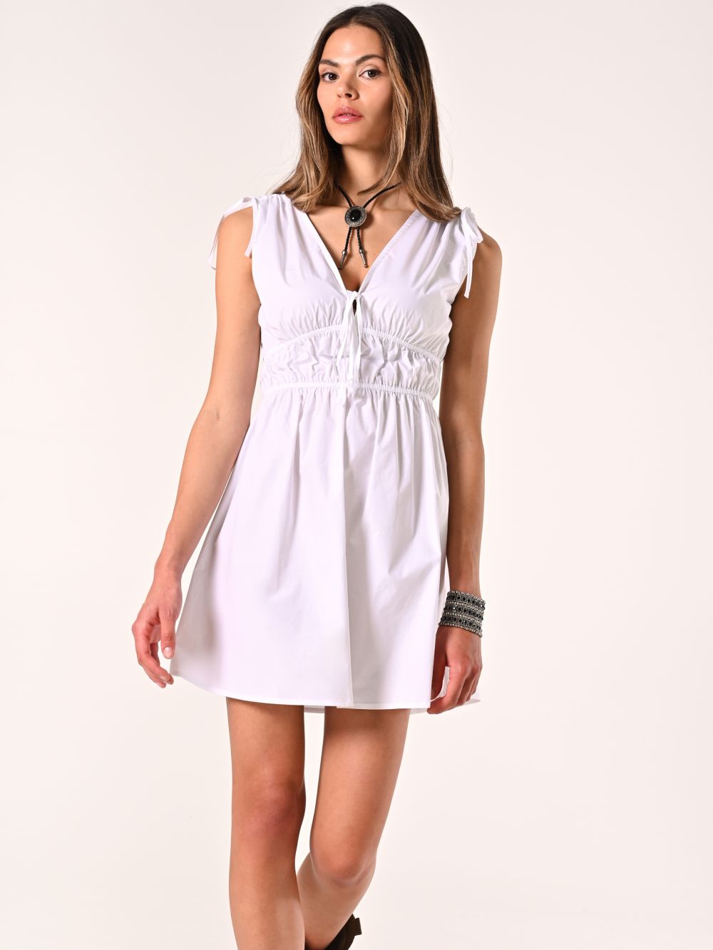 Vestido corto de algodón blanco