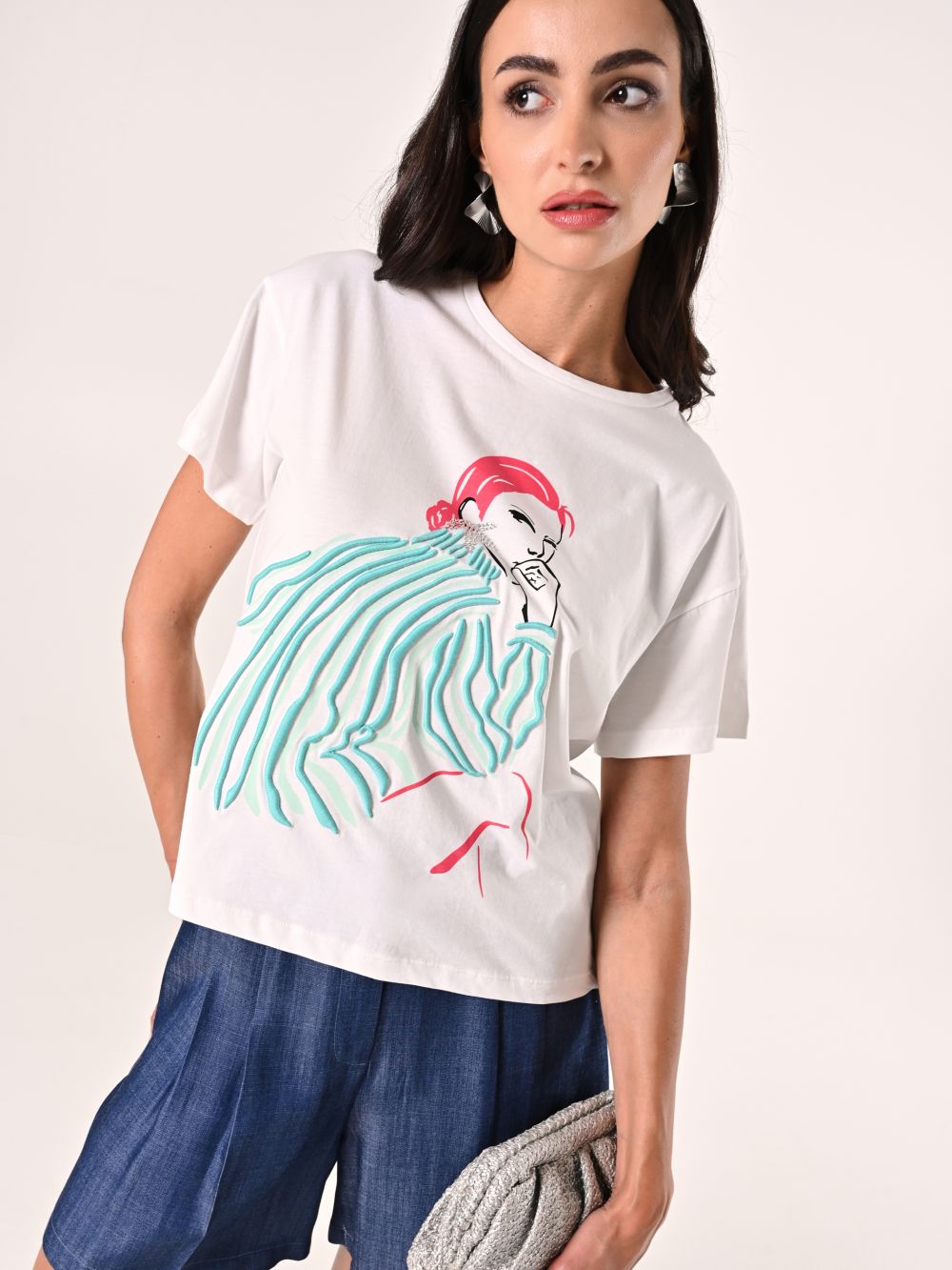 T-Shirt Ricamo in Rilievo