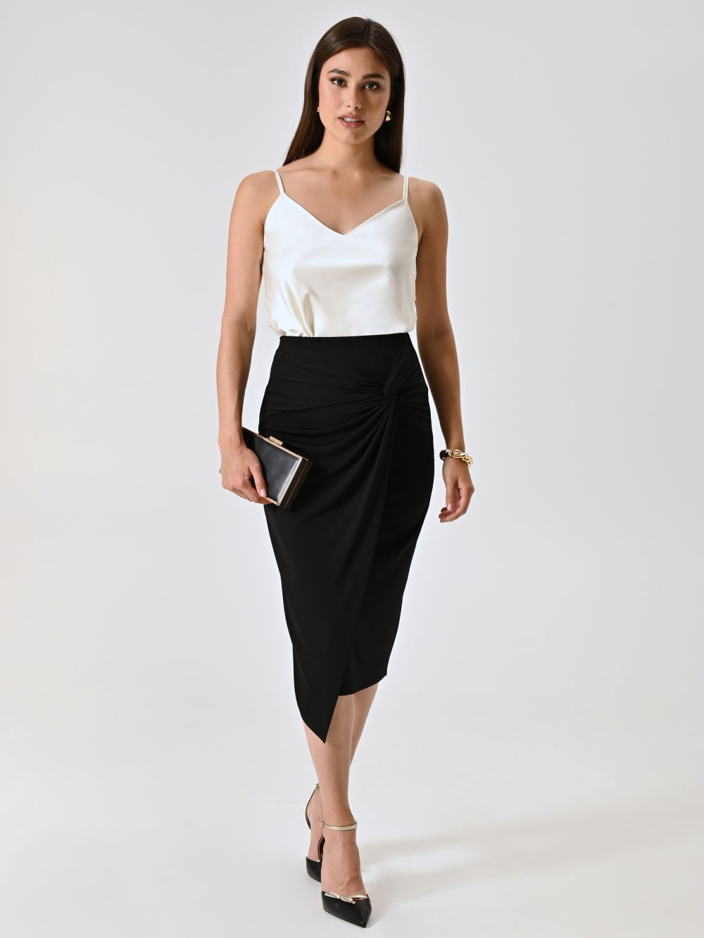 Falda de tubo con nudo