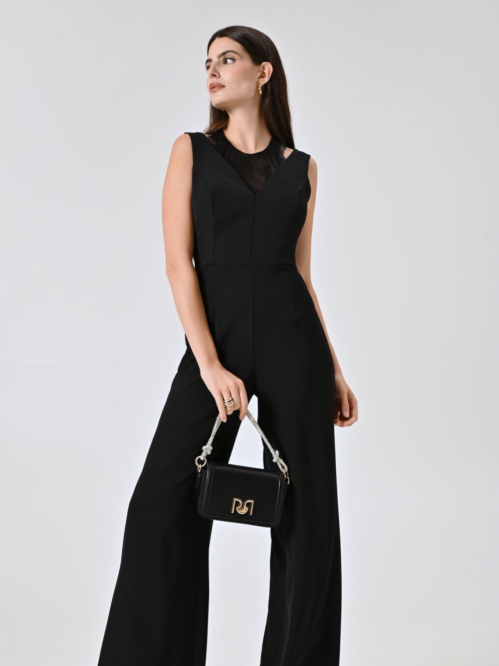 Tuta Nera con Inserto in Pizzo e dettaglio Cut Out