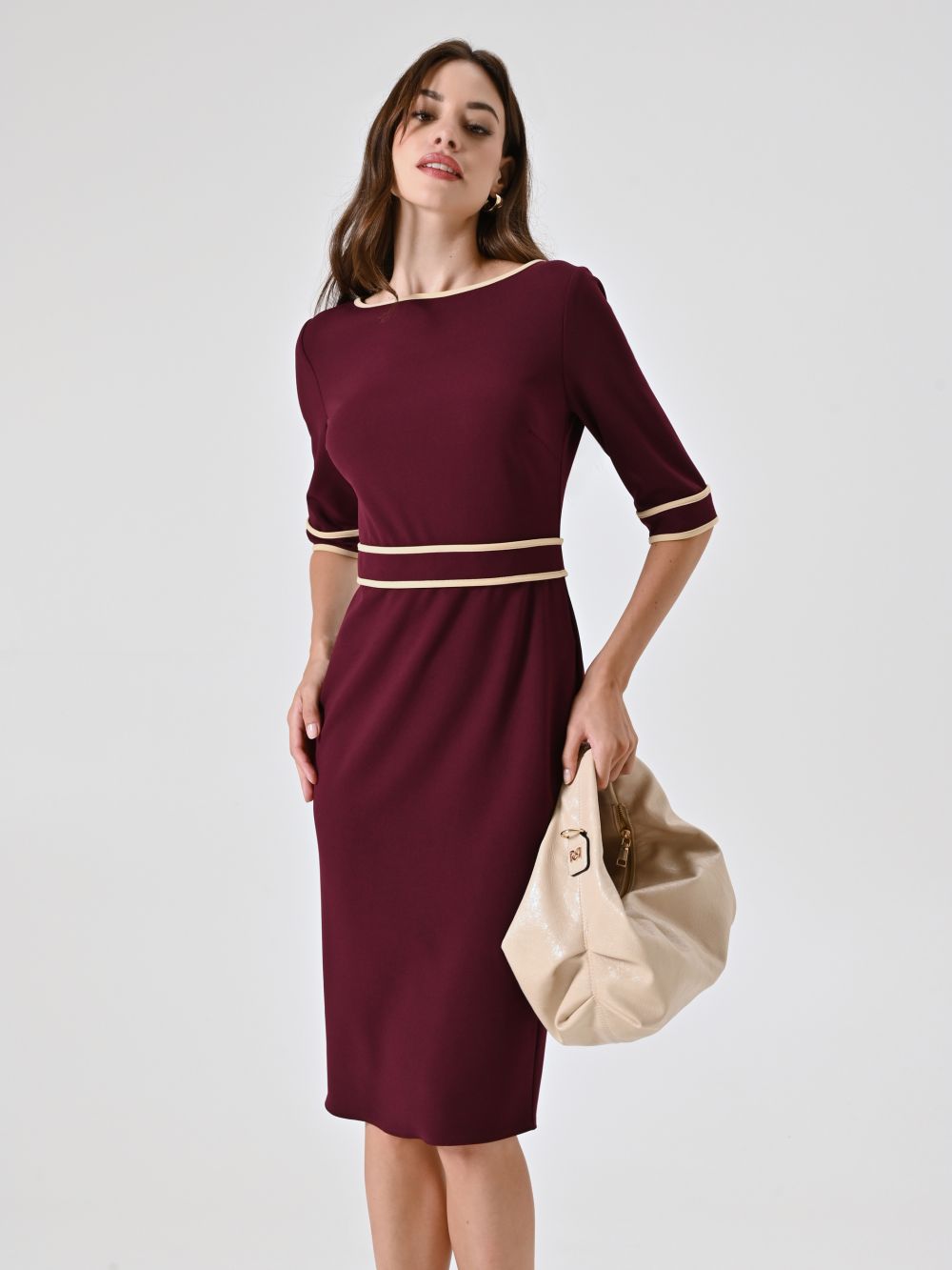 Abito Bordeaux  in Scuba Mano Crepe con Piping