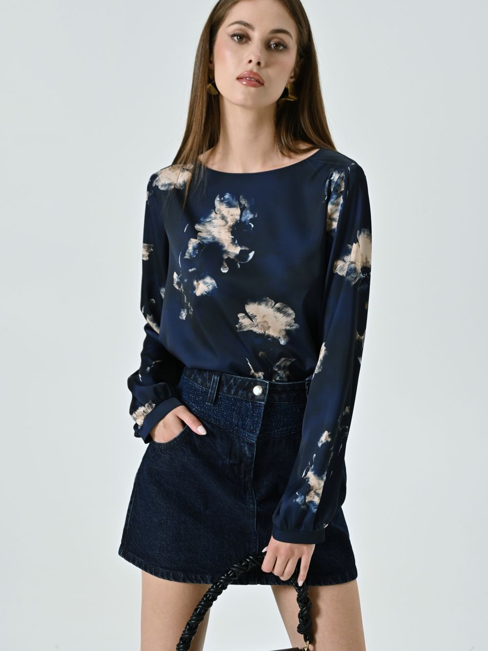 Bluse mit grünem Blumenmuster
