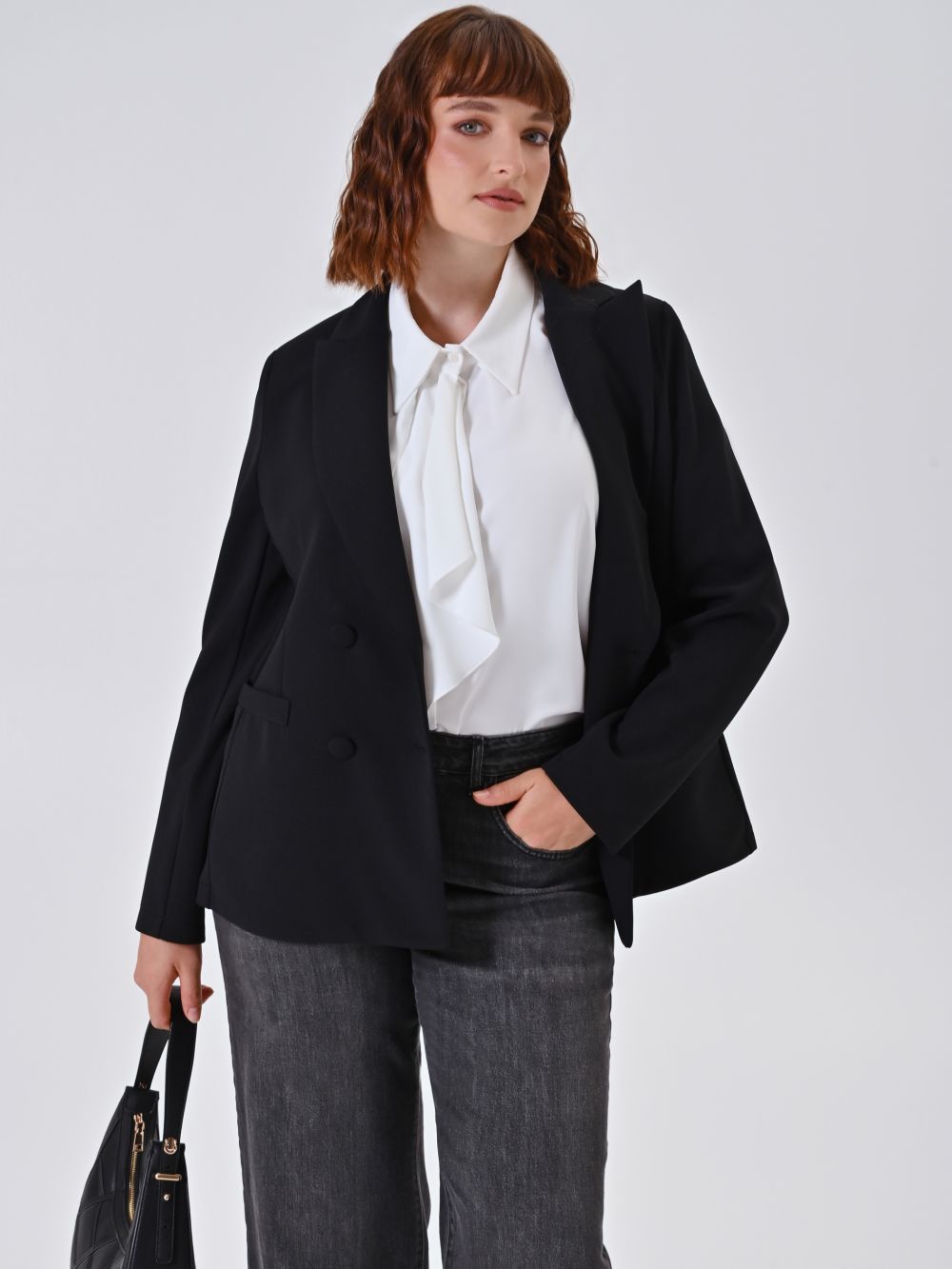 Veste Curvy noire croisée