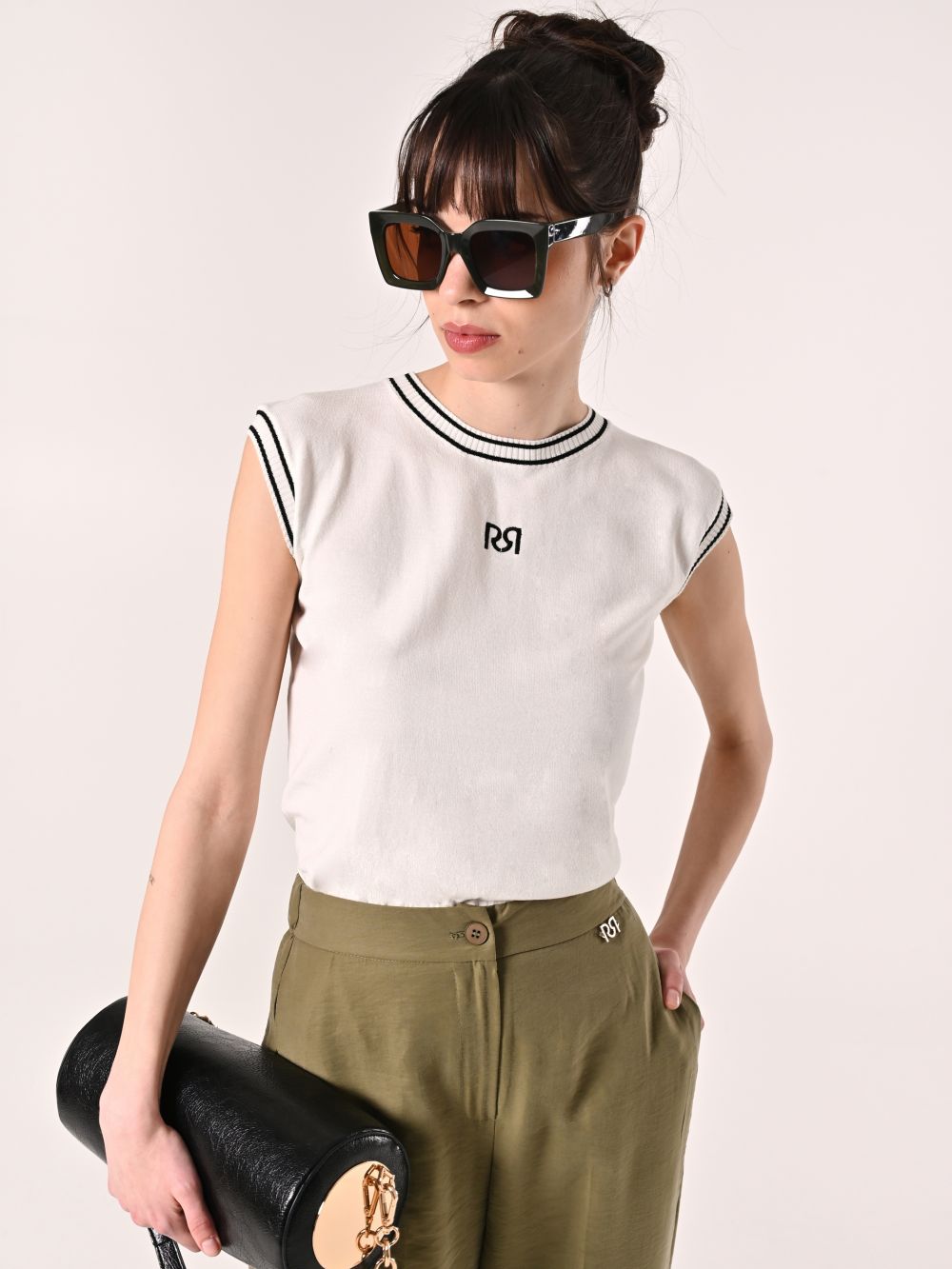 Black & White Knitted Top