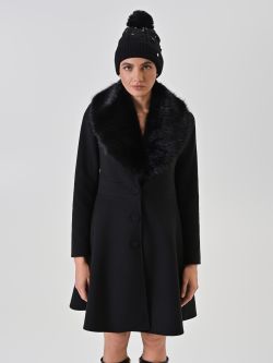 Bonnet noir tressé à pompon det_1