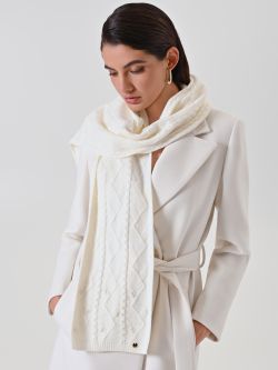 Bufanda color crudo con trenzas y perlas sp_e1