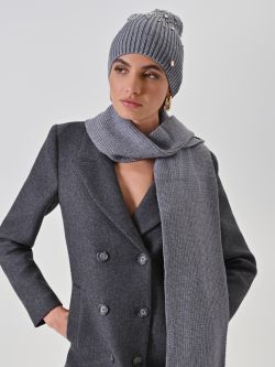 Bonnet gris orné de pierres sp_e1
