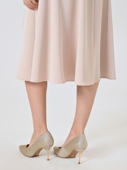 Pumps mit goldenem Absatz in_i5
