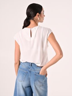 Weiße Bluse mit Perlen und Steinen det_3
