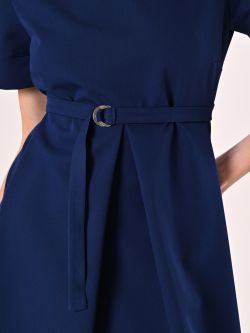 Kleid in Blau mit kurzen Ärmeln in_i5