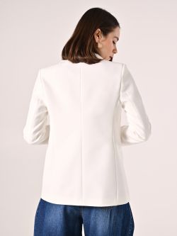 Zweireihige Jacke aus technischem Gewebe in Weiß det_3