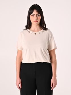 Curvy Beige T-Shirt with Gemstones det_2