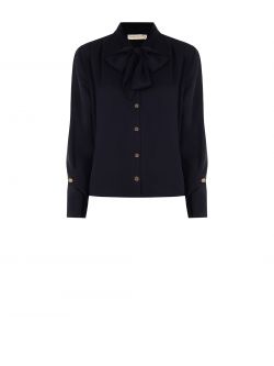 Blusa blanca con lazo y pinzas det_4