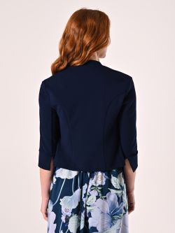 Kurze Jacke mit abgerundeten Kanten in Blau det_3