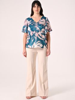 Top curvy fleuri det_1