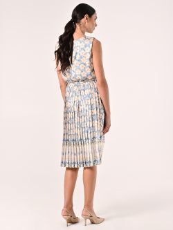 Vestido midi plisado con estampado floral celeste det_3