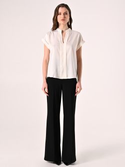 Bluse mit Stehkragen in Weiß det_1