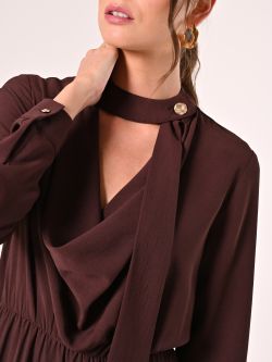 Robe midi couleur chocolat effet gaufrée in_i5
