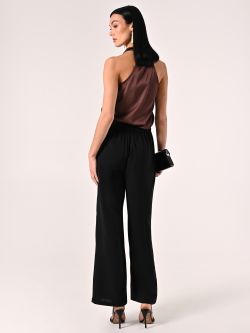 Pantalón efecto gofrado negro con nudo det_3