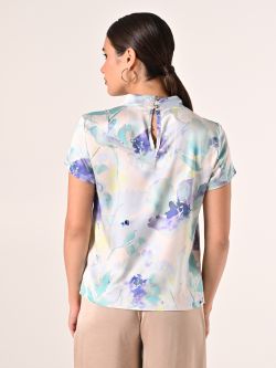 Curvy-Bluse aus Satin mit Blumenmuster det_3