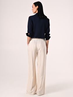 Weiße Hose mit blauen Streifen det_3