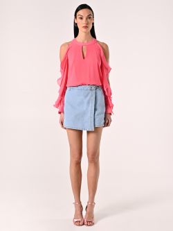 Bluse mit Rüschen in Kamelienrosa det_1