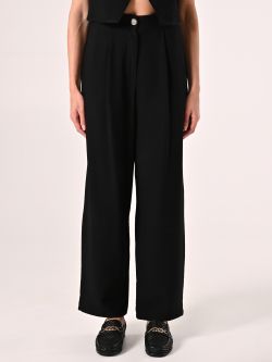 Pantaloni Neri con Pinces det_2