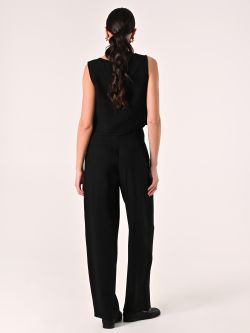 Pantaloni Neri con Pinces det_3