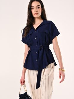 Bluse in Blau mit geprägter Optik sp_e1