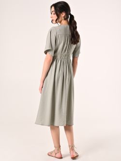 Robe chemise verte effet gaufré det_3