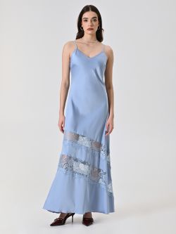 Kleid aus hellblauem Satin mit Spitzeneinsätzen in_i7
