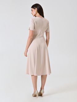 Vestido de vuelo beige claro det_3