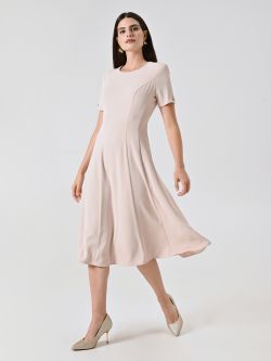 Vestido de vuelo beige claro in_i7