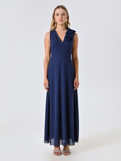 Langes Kleid in Blau mit geprägter Blumenverzierung det_1