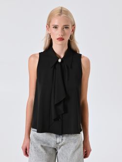 Camisa negra sin mangas con volantes det_2