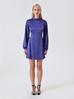 Vestido corto con espalda descubierta det_1