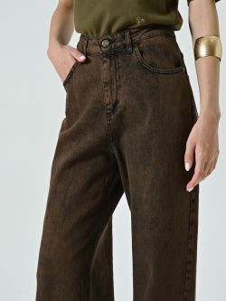 Jeans straight fit marrones in_i5