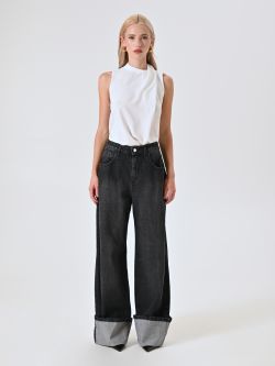 Jeans negros de corte fluido det_1