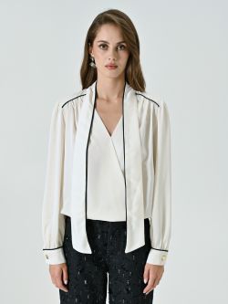 Blouse blanche avec liseré noir det_2