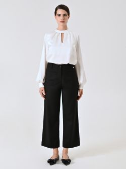 Black Trousers with Patch Pockets det_1