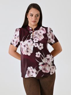 Blusa curvy burdeos con estampado floral in_i7