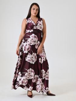 Vestido largo curvy burdeos con estampado floral in_i7