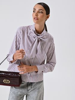 Gestreifte Bluse in Bordeaux mit Schleife sp_e1