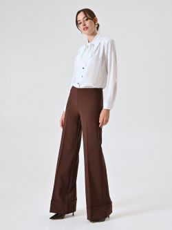 Pantaloni Marrone Cioccolato Ampi con Maxi Risvolto in Tessuto Tecnico in_i7